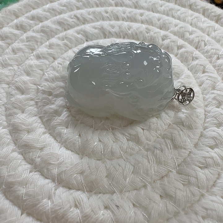 ****叮翡翠未镶嵌颈饰冰胶大貔貅