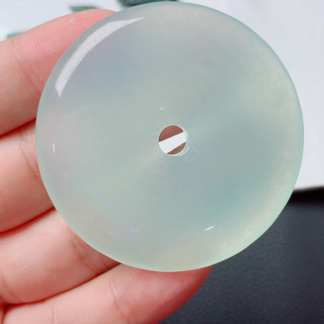 苏***源定制翡翠未镶嵌翡翠