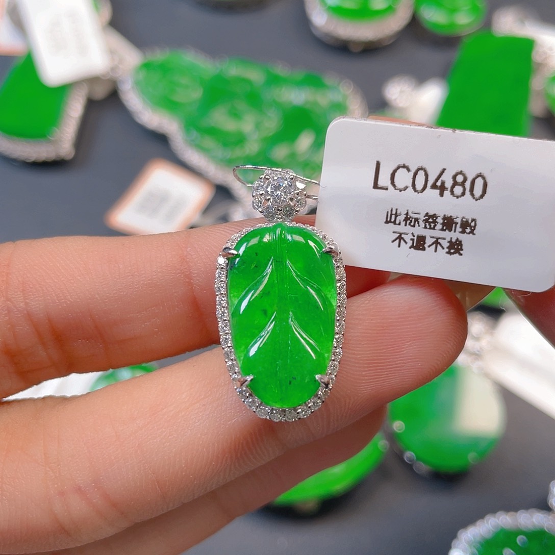 【闪购商品】颈饰银S925镶嵌翡翠翡翠