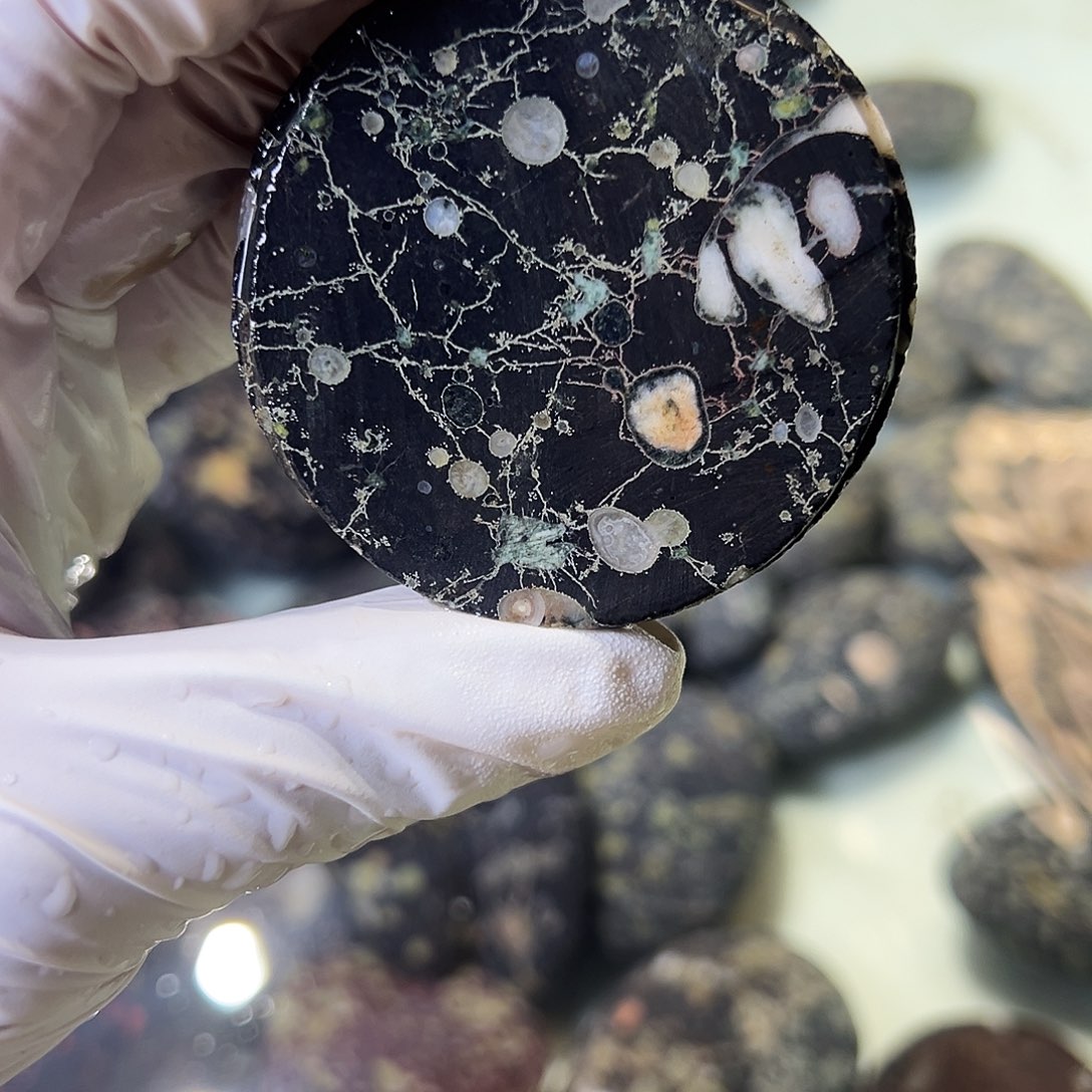 梅花玉鱼缸石茶周边不退不换