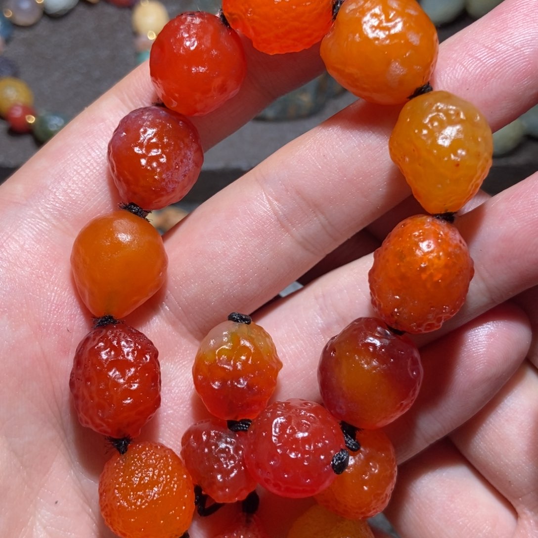 风***了玛瑙/玉髓手链合金