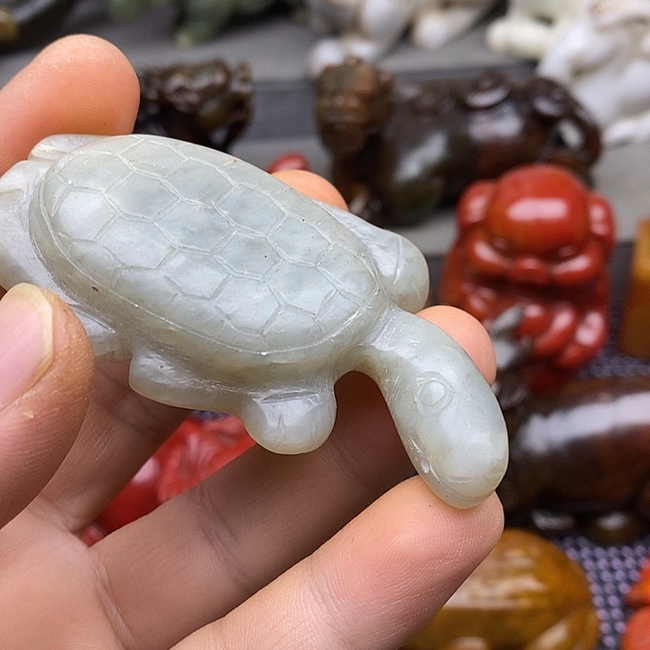 未镶嵌蛇纹石玉颈饰