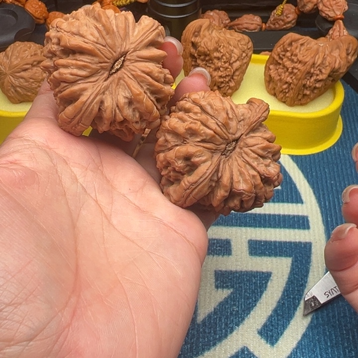 桃核吊坠文玩核桃龙鼎