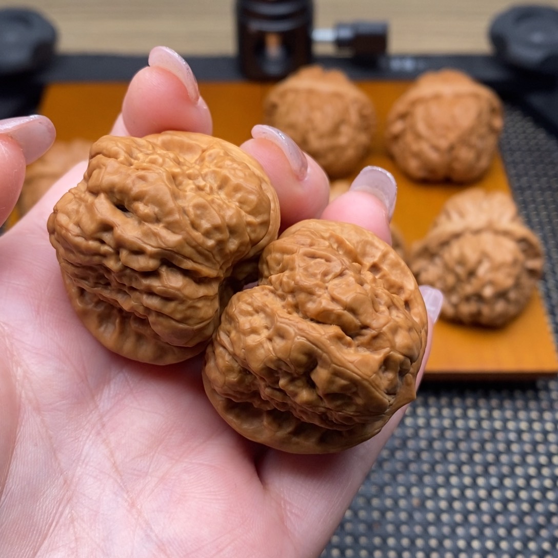 文玩核桃把件边38左右