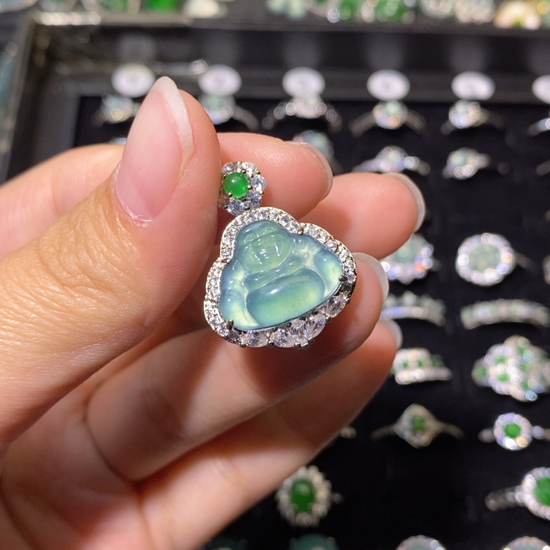 翡翠未镶嵌颈饰天然