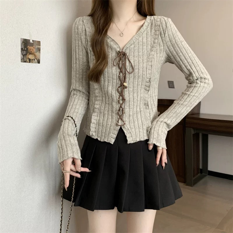 秋装女款2024年新款美式复古绑带设计感大码胖mm遮肚子针织衫上衣