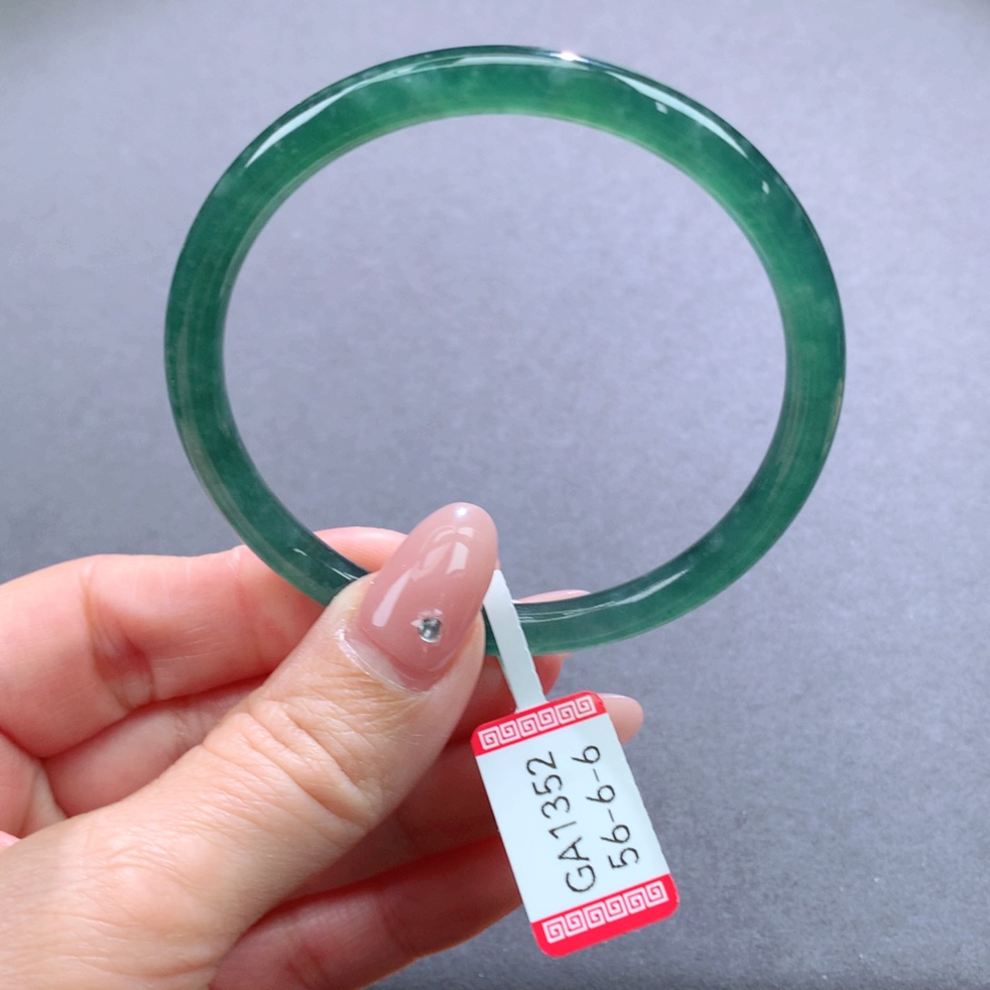 翡翠手镯未镶嵌天然翡翠手镯叮当镯