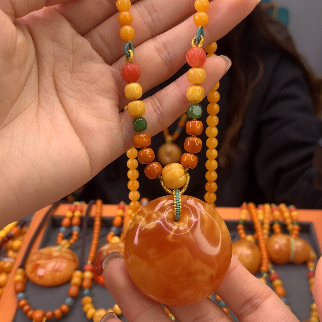 蜜蜡颈饰未镶嵌天然