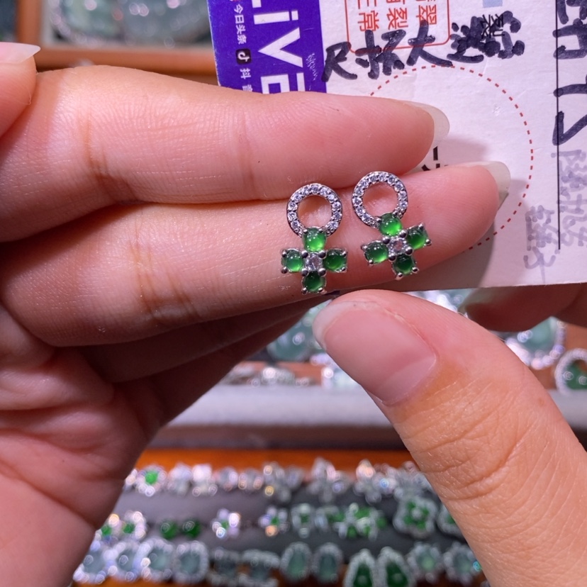 【闪购商品】翡翠未镶嵌颈饰天然