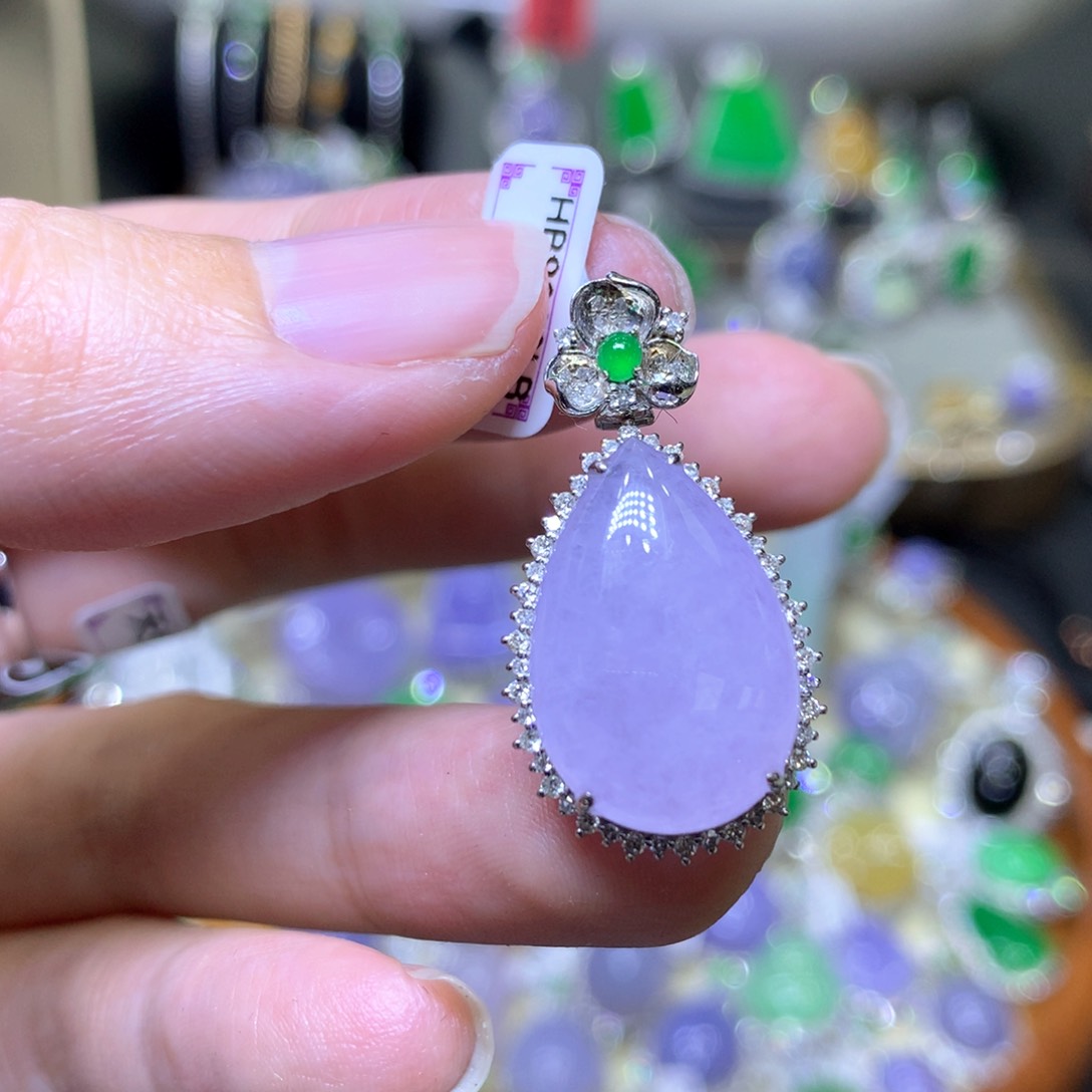 【闪购商品】翡翠颈饰18K金镶嵌翡翠吊坠项链