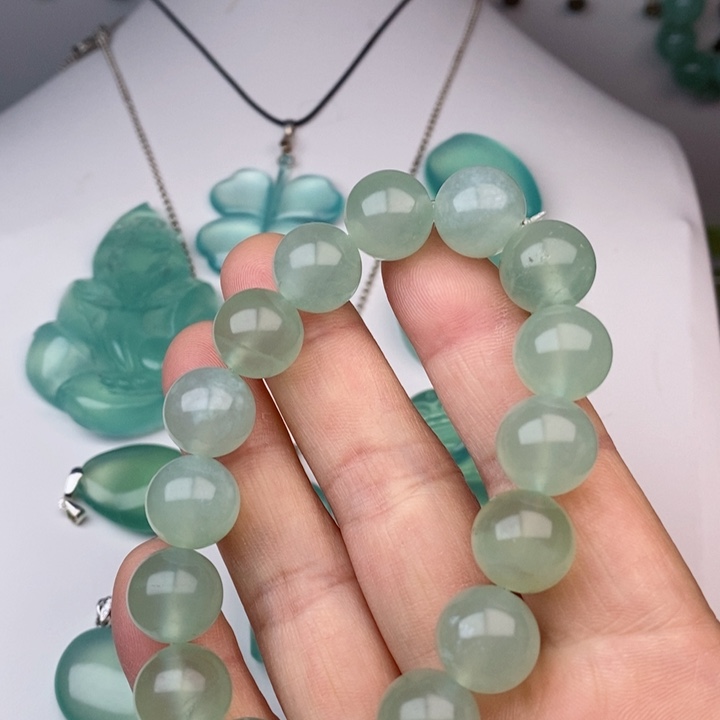 蛇纹石玉掉坠未镶嵌