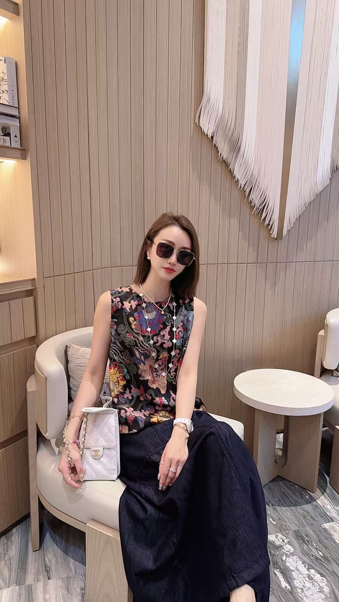 熙薇【古韵华彩】2025夏季新款人-丝香云纱提花新中式马甲马甲H2724