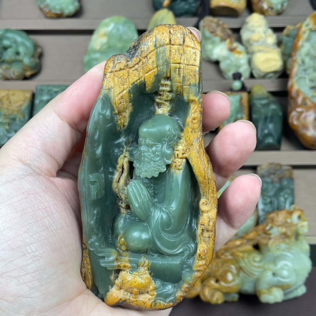 未镶嵌岫岩河磨玉（透闪石质玉）把件海*