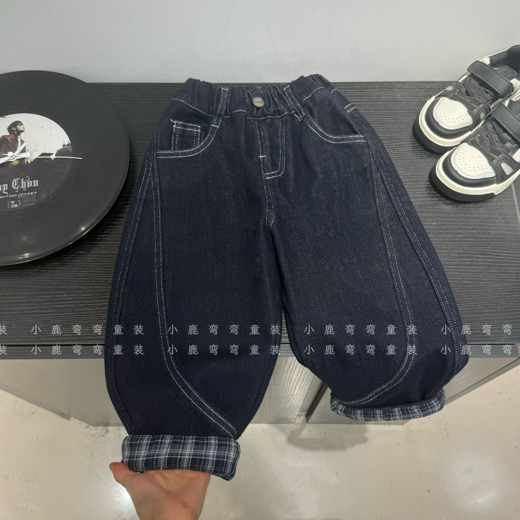 D25105儿童冬季新款2025冬装男童加绒加厚一体绒裤脚格纹牛仔裤