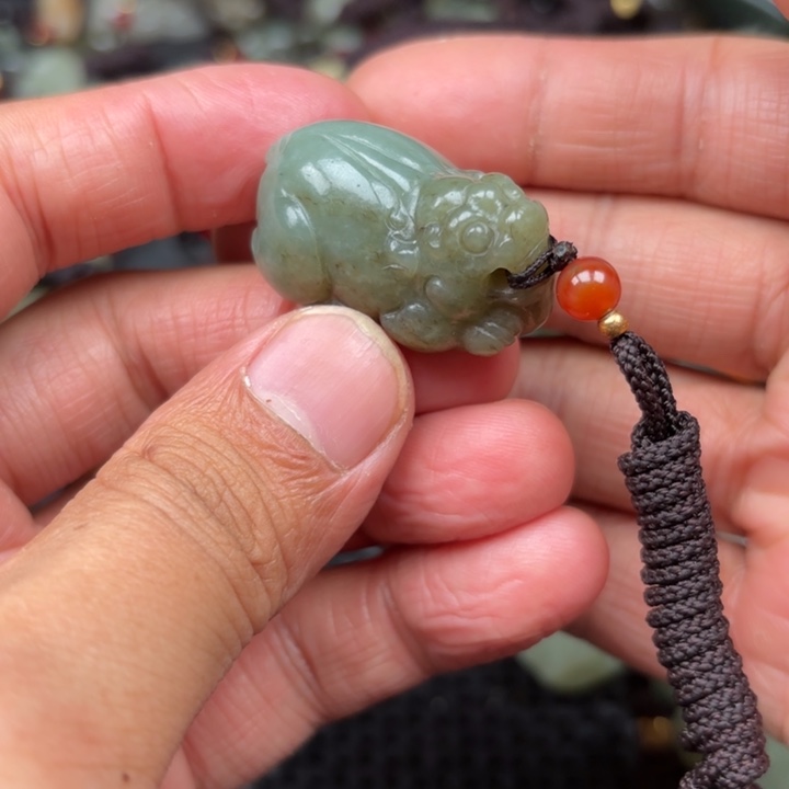 和田玉吊坠未镶嵌