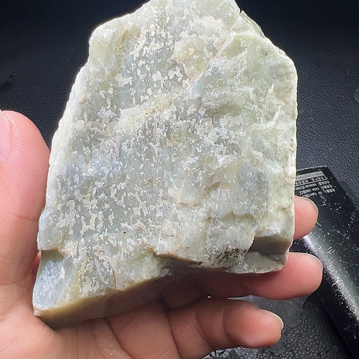 和田玉（糖玉）未镶嵌车挂