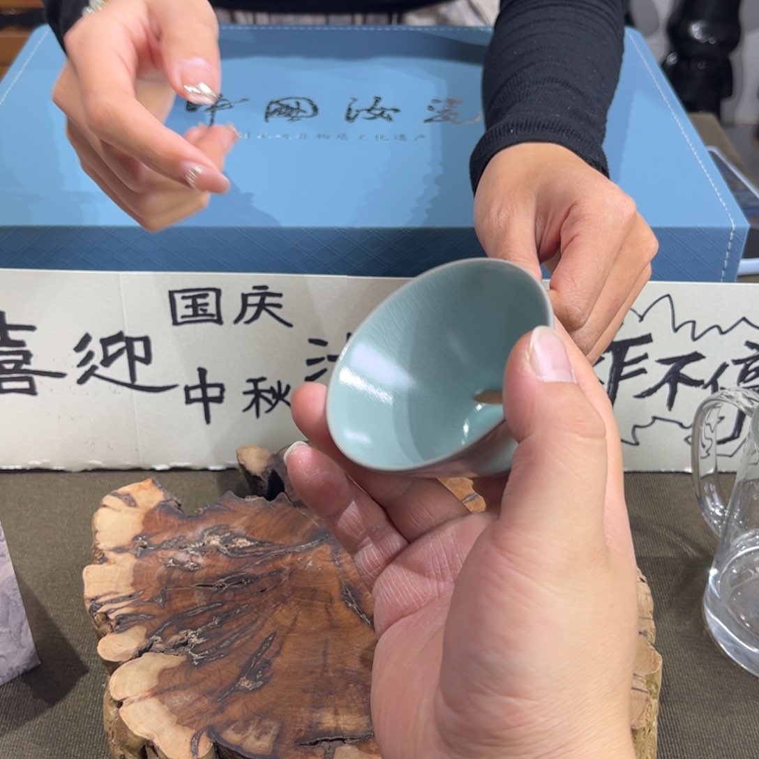 摆件哈哈哈哈哈哈哈哈哈哈哈