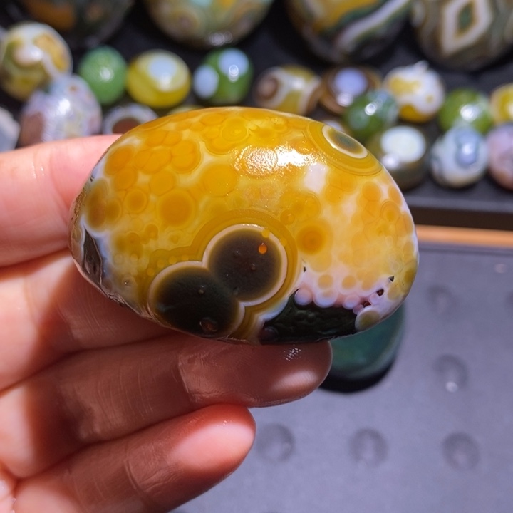 未镶嵌玛瑙/玉髓珠宝半成品41