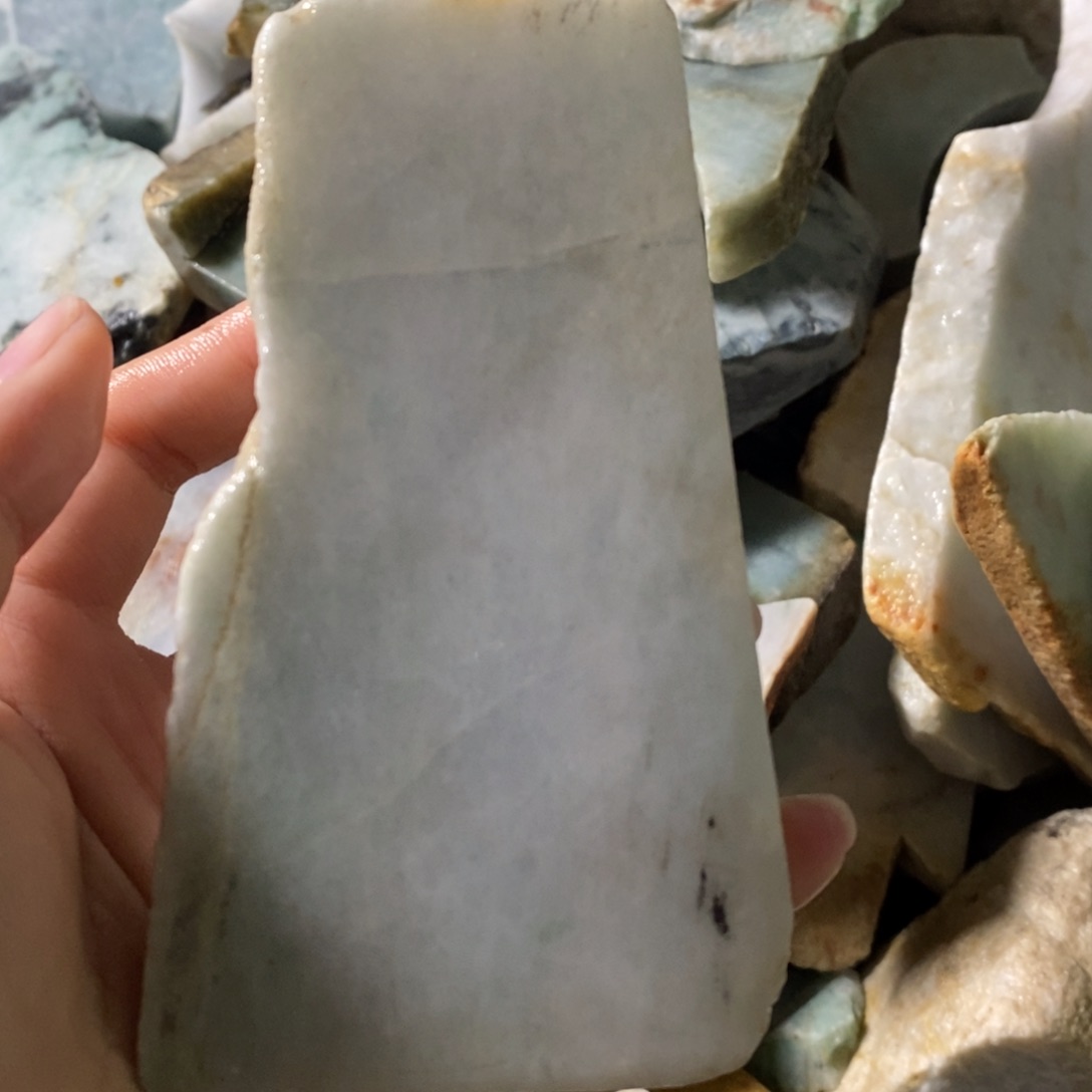颈饰未镶嵌翡翠天然