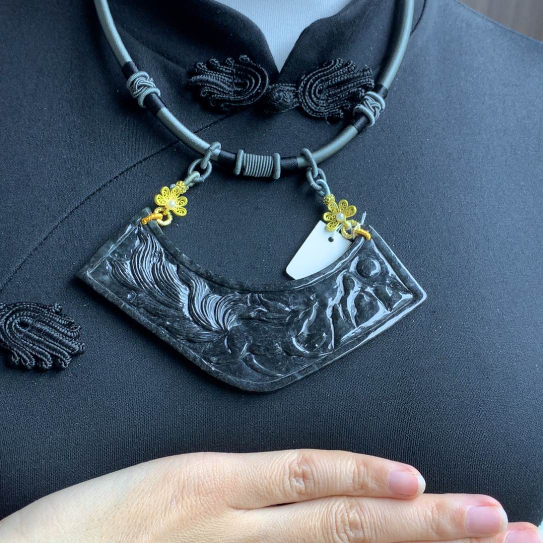 翡翠颈饰未镶嵌翡翠