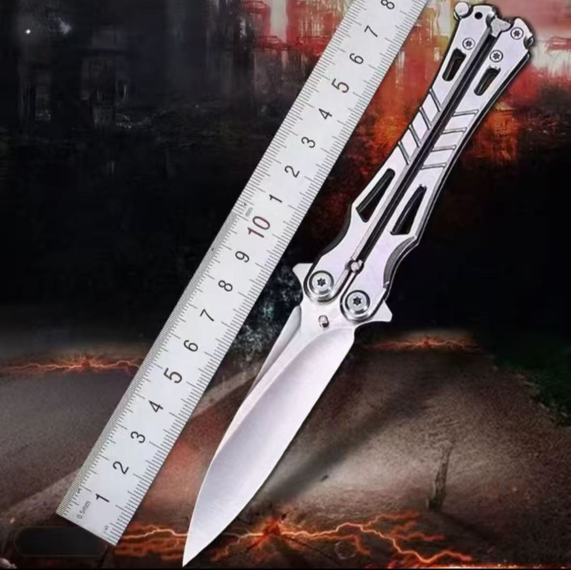第4代户外折叠蝴蝶刀CSGO周边游戏练习训练解压工具