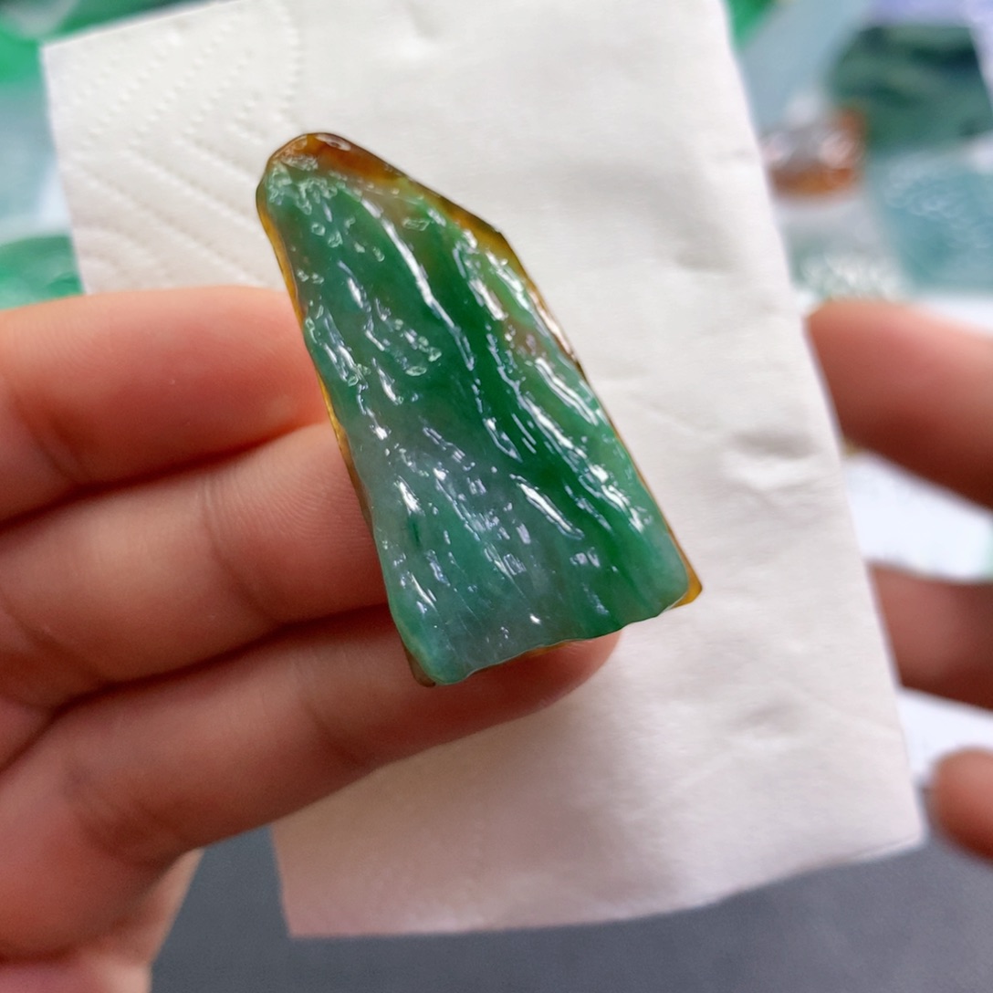 【闪购商品】翡翠吊坠(不含链)未镶嵌