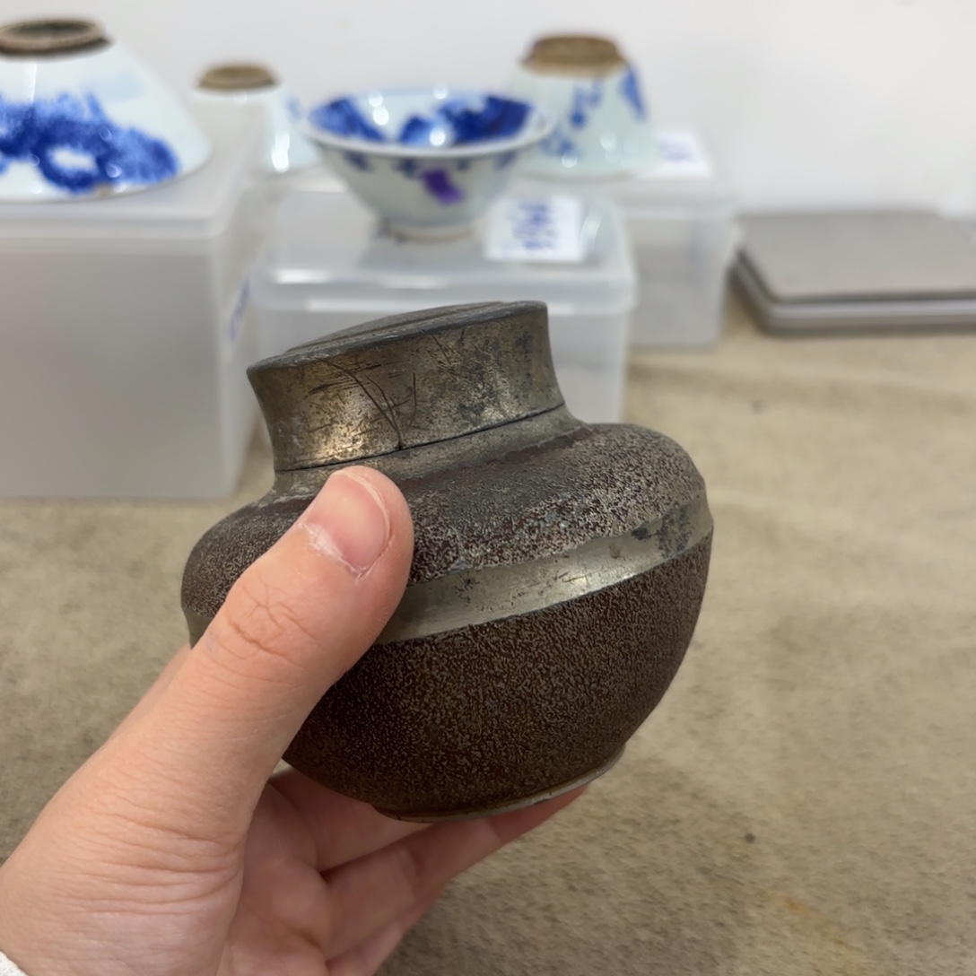 瓷片非常好看漂亮的物品 