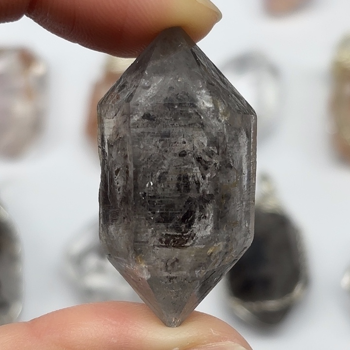 未镶嵌水晶颈饰水胆闪灵钻40mm+