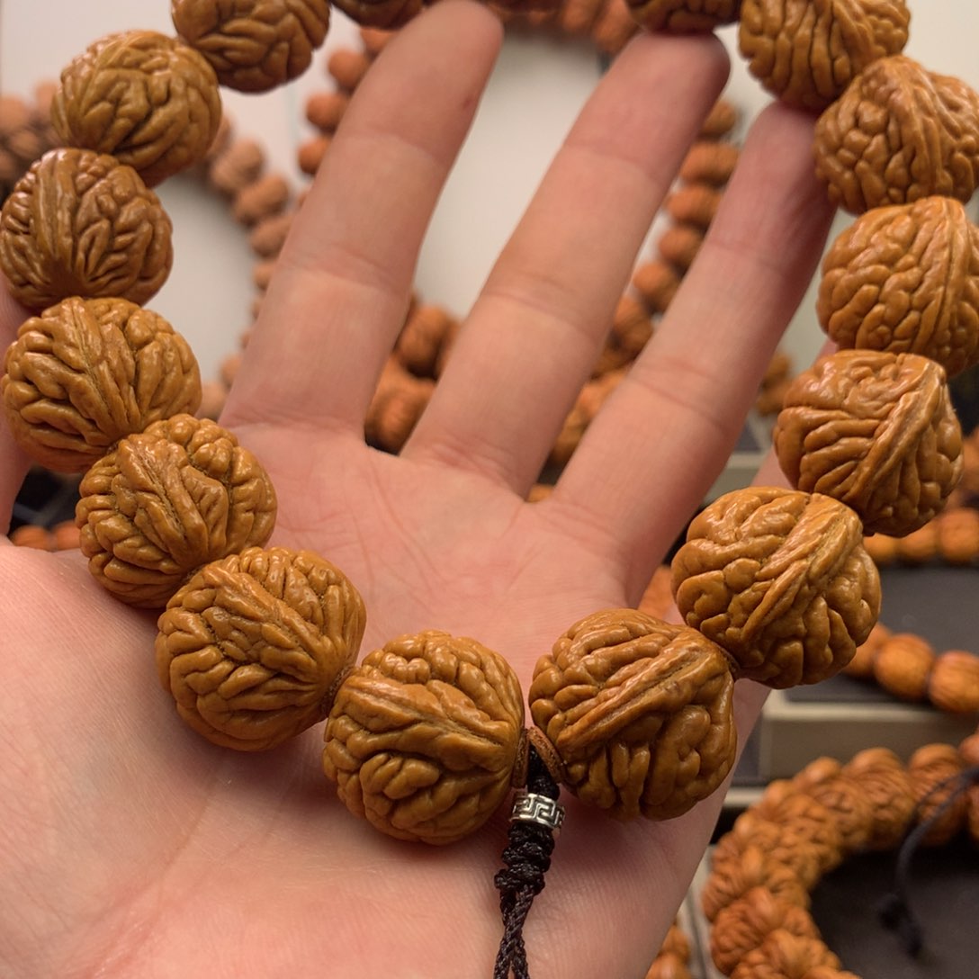 【闪购商品】桃核手串23霸王龙手持