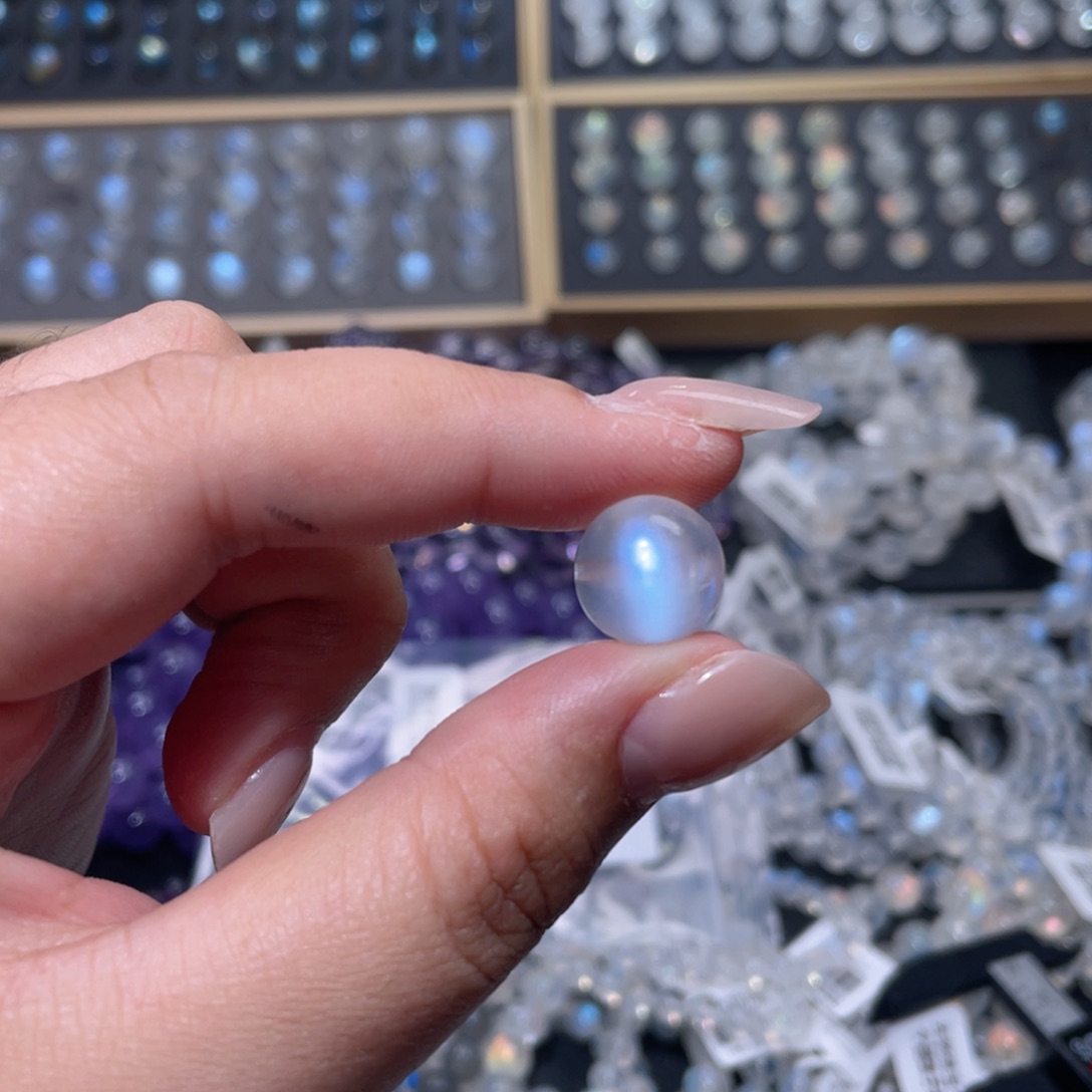 齐***牙长石未镶嵌裸石蓝月光单珠12.7mm