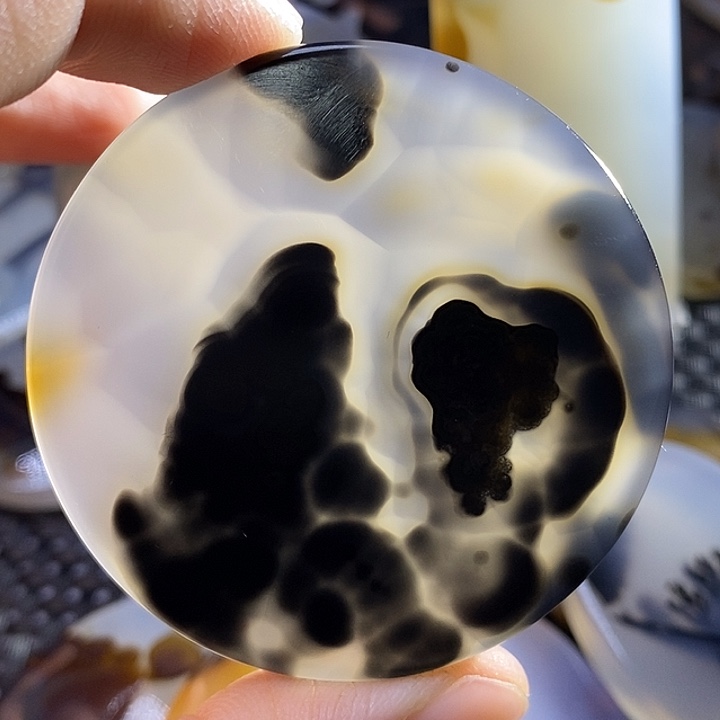 未镶嵌颈饰玛瑙/玉髓