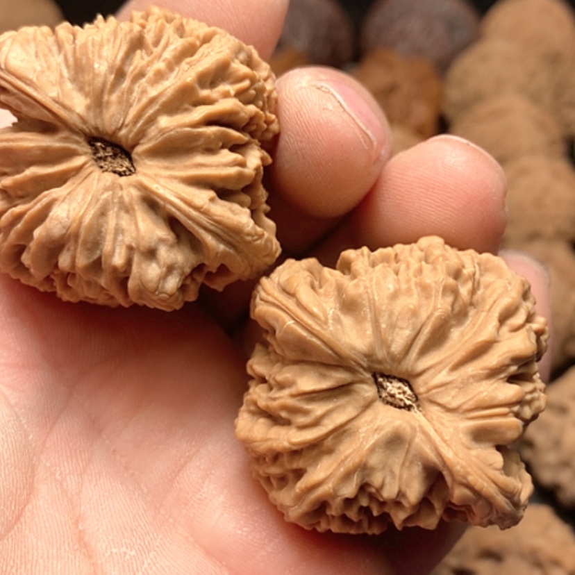 【闪购商品】心**成南疆石