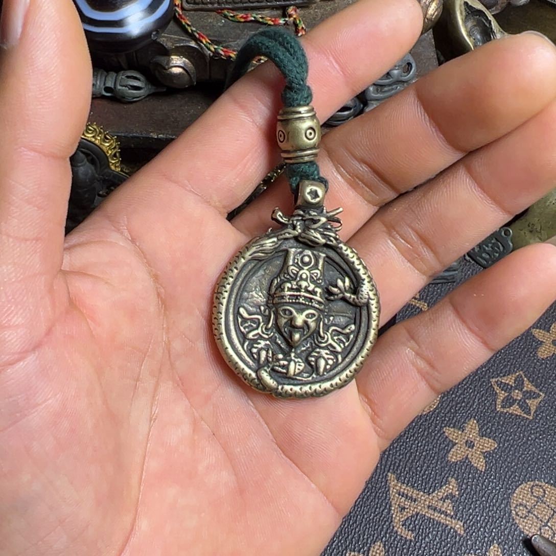 琉璃手工艺品你*?谢谢