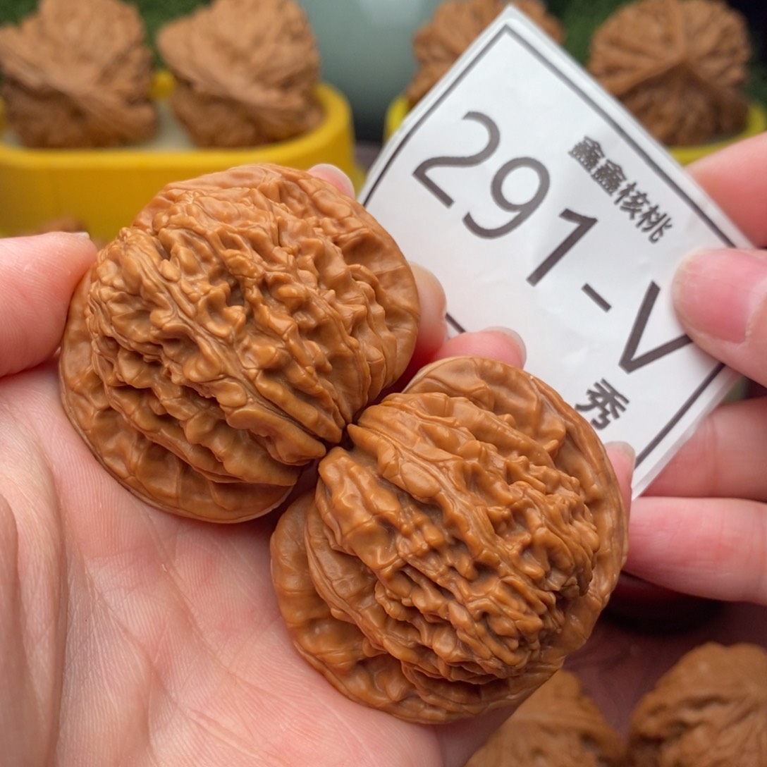 文玩核桃把件汉高楼44