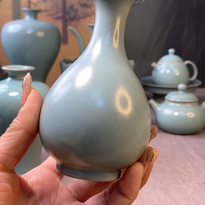 玉壶春一一一一一一一