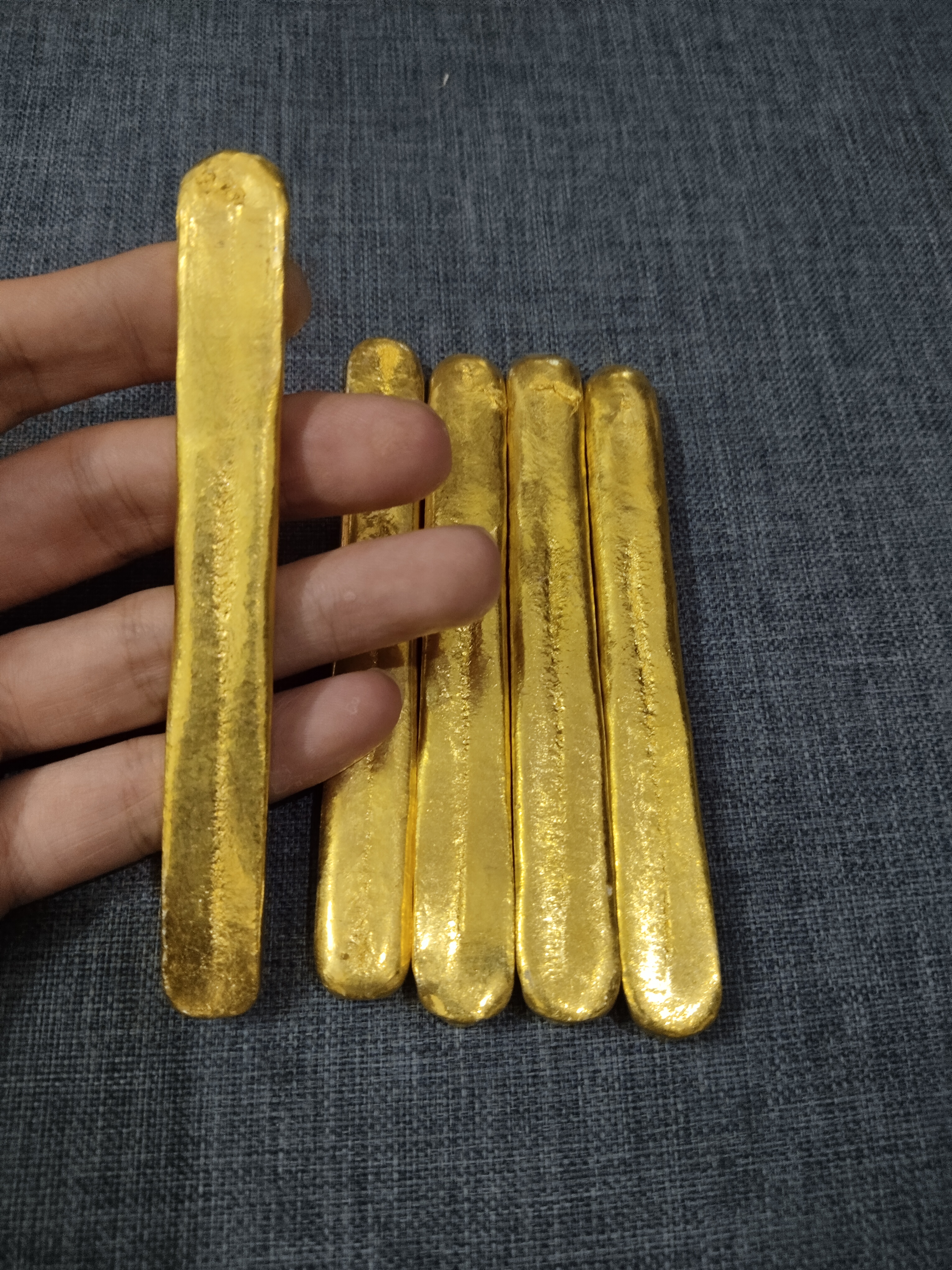 孟加拉赤金金条熔化倒模铸造的可做摆件或者工艺术品
