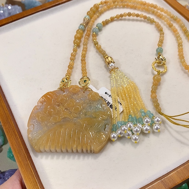 翡翠未镶嵌颈饰翡翠吊坠