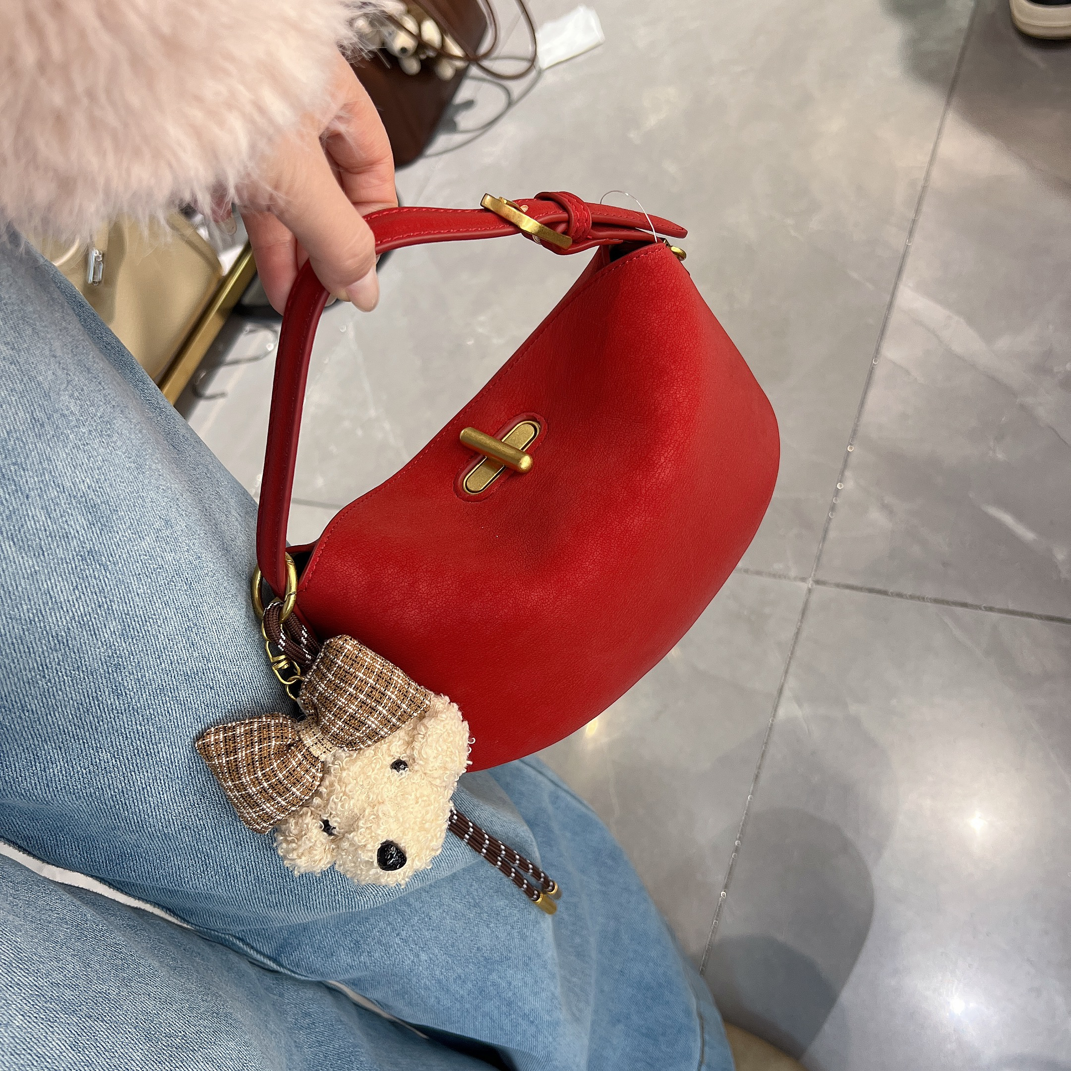 桃子苏【小冰壶】牛皮软包冬季新款复古擦色斜挎手提小众百搭斜挎包