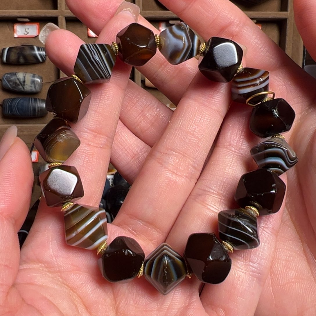 玛瑙/玉髓手串未镶嵌