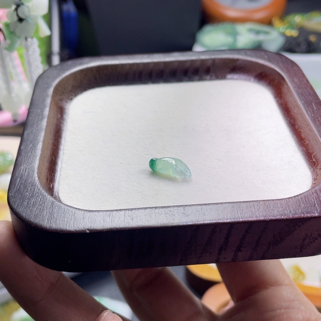 颈饰未镶嵌翡翠夕*福利