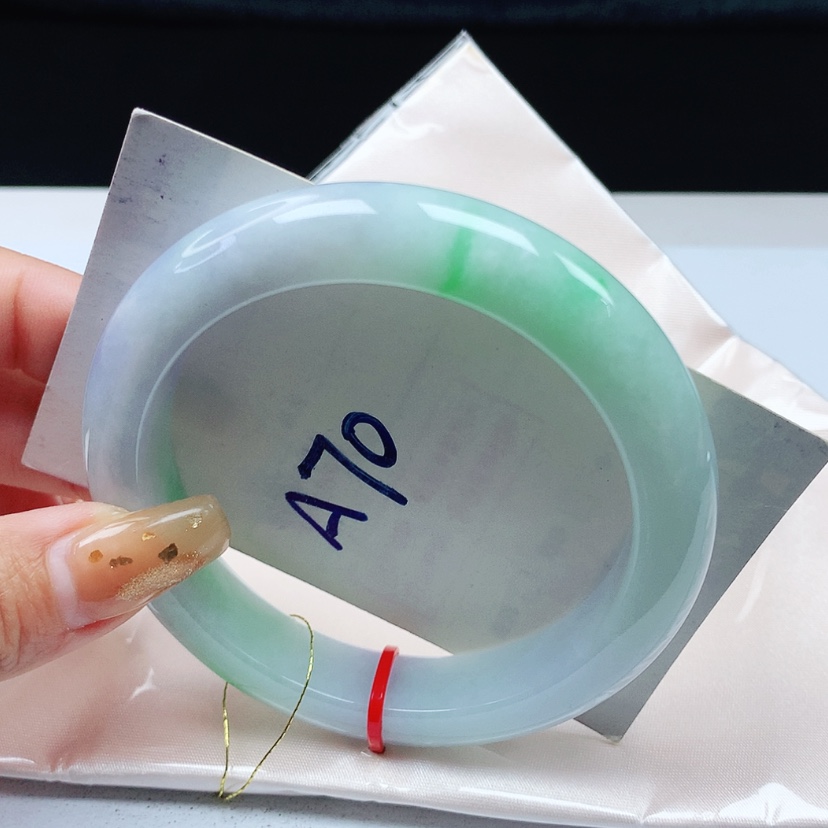 【闪购商品】翡翠手镯未镶嵌 正圈60+