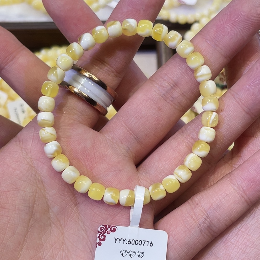 吴***刚手串蜜蜡未镶嵌6mm