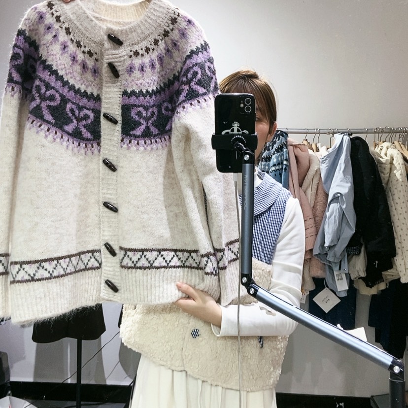 【闪购商品】紫色开衫