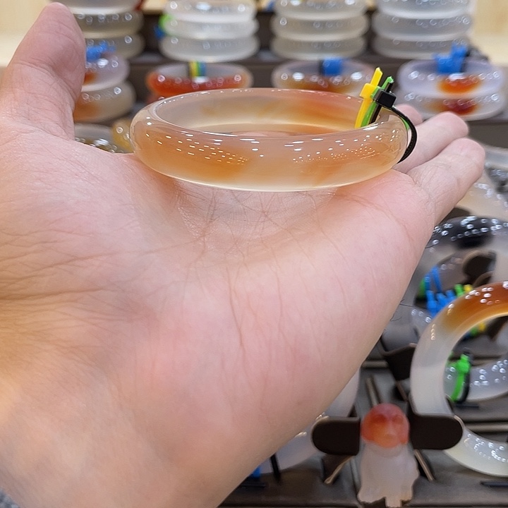 玛瑙/玉髓未镶嵌手镯17