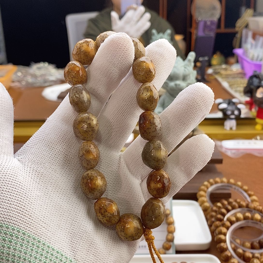 小***皮星月菩提手串南乔甄选