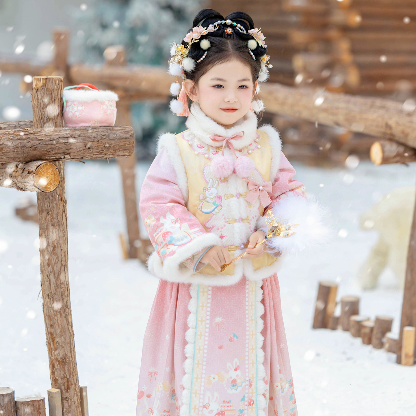 【软糖兔】汉服女童冬装25年新款中国风粉黄套装儿童过年唐装拜年服