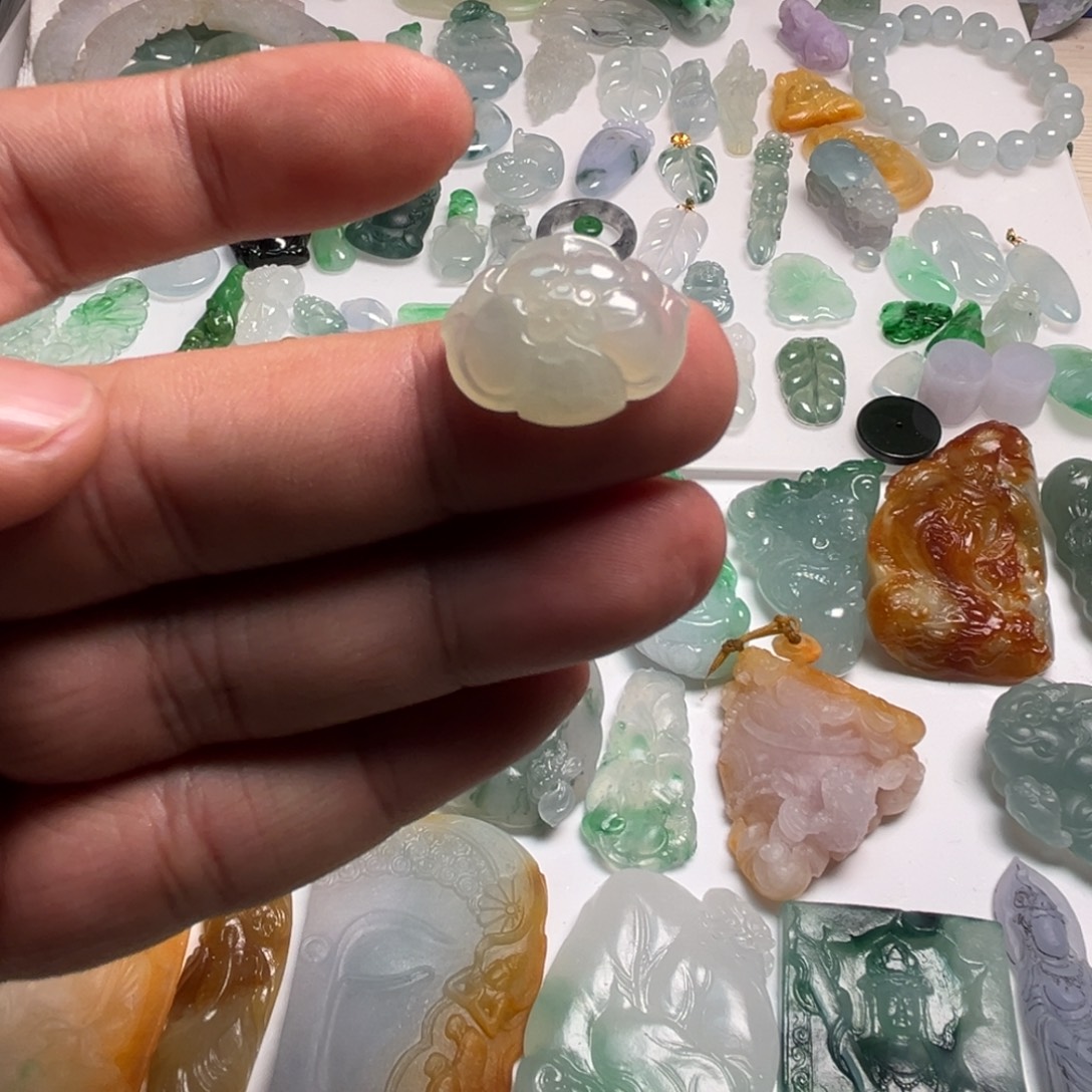 翡翠未镶嵌颈饰天然翡翠