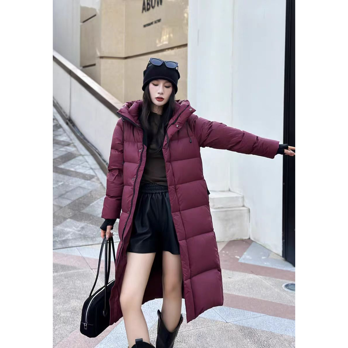 黑金羽绒服女2025年冬季新款加长款加厚羽绒服情侣款保暖外套