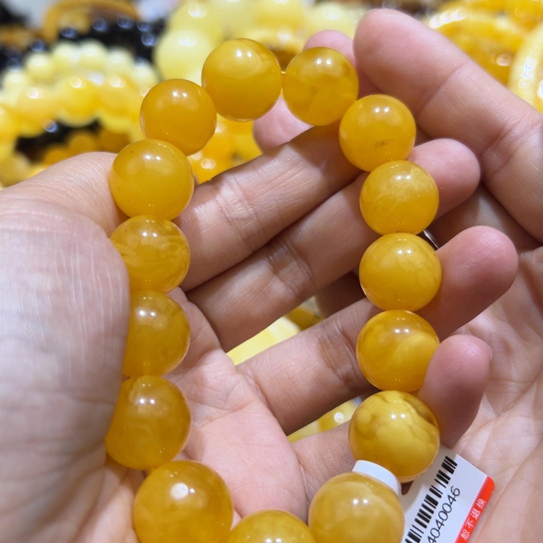 琥珀珠宝奇石未镶嵌