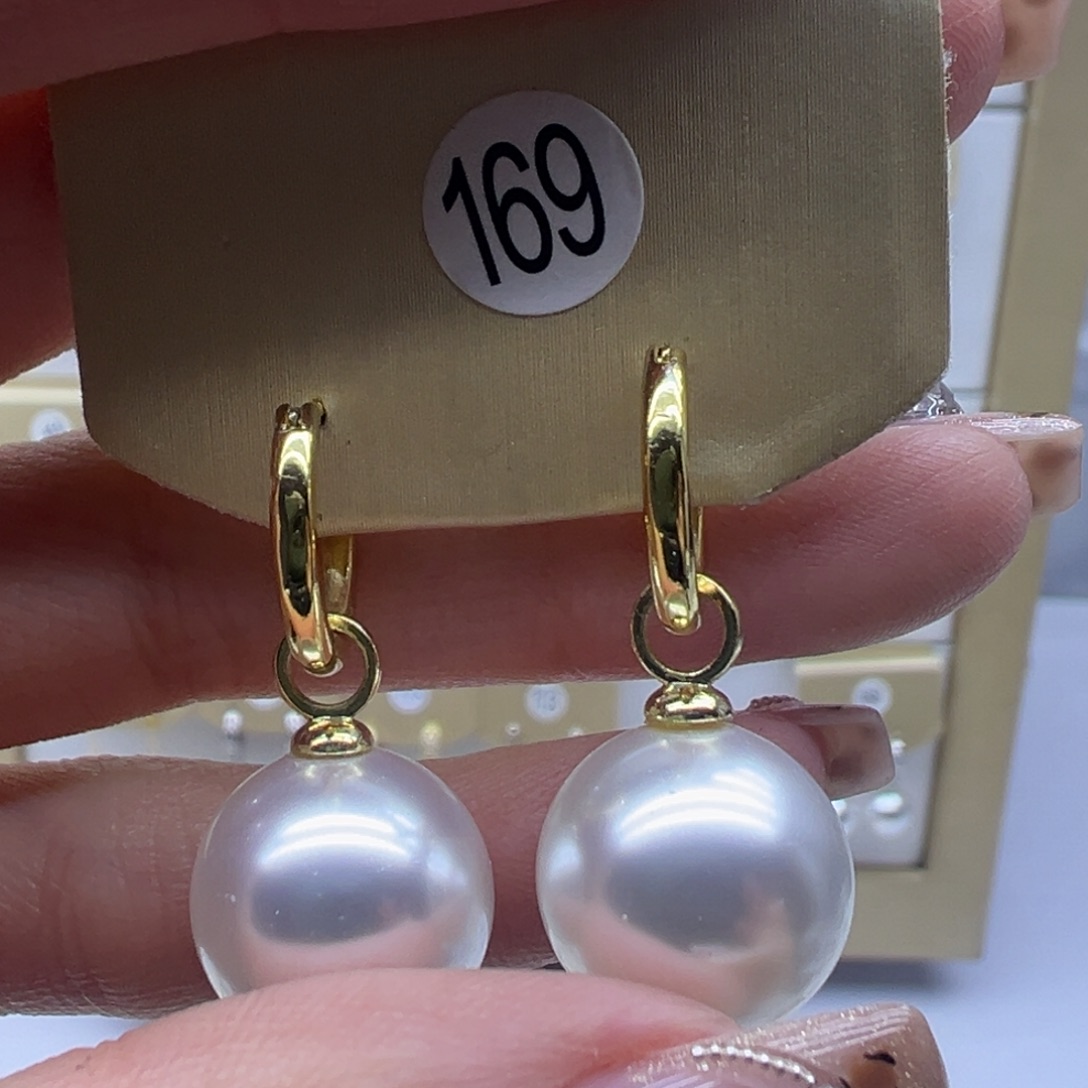 淡水珍珠耳饰未镶嵌